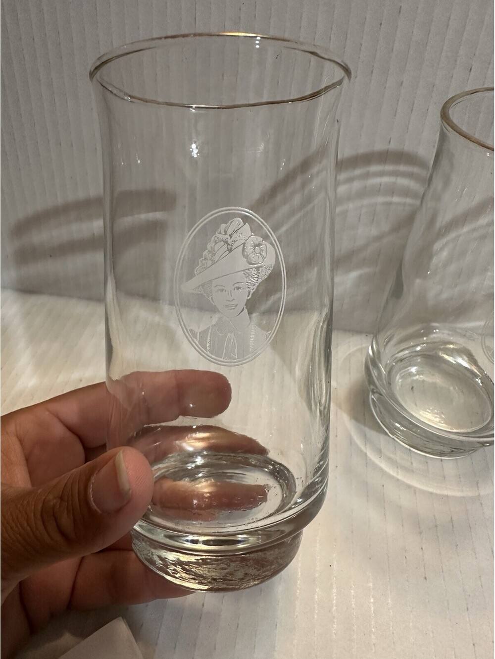 House Art for Avon Vintage Drinking Glasses 1983 Mrs. Albee Cameo Lot of 4
